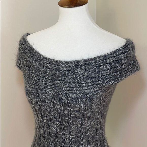 American Rag Cie gray off shoulder sweater tunic - Picture 2 of 12